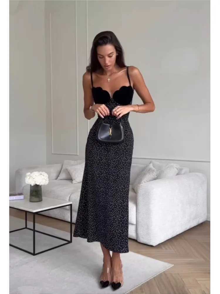Sexy Polka Dot Long Dresses Womens Summer Fashion Sleeveless Contrast Dress Petalling Deep V-Neck Waist New Female Evening GownXJ250514