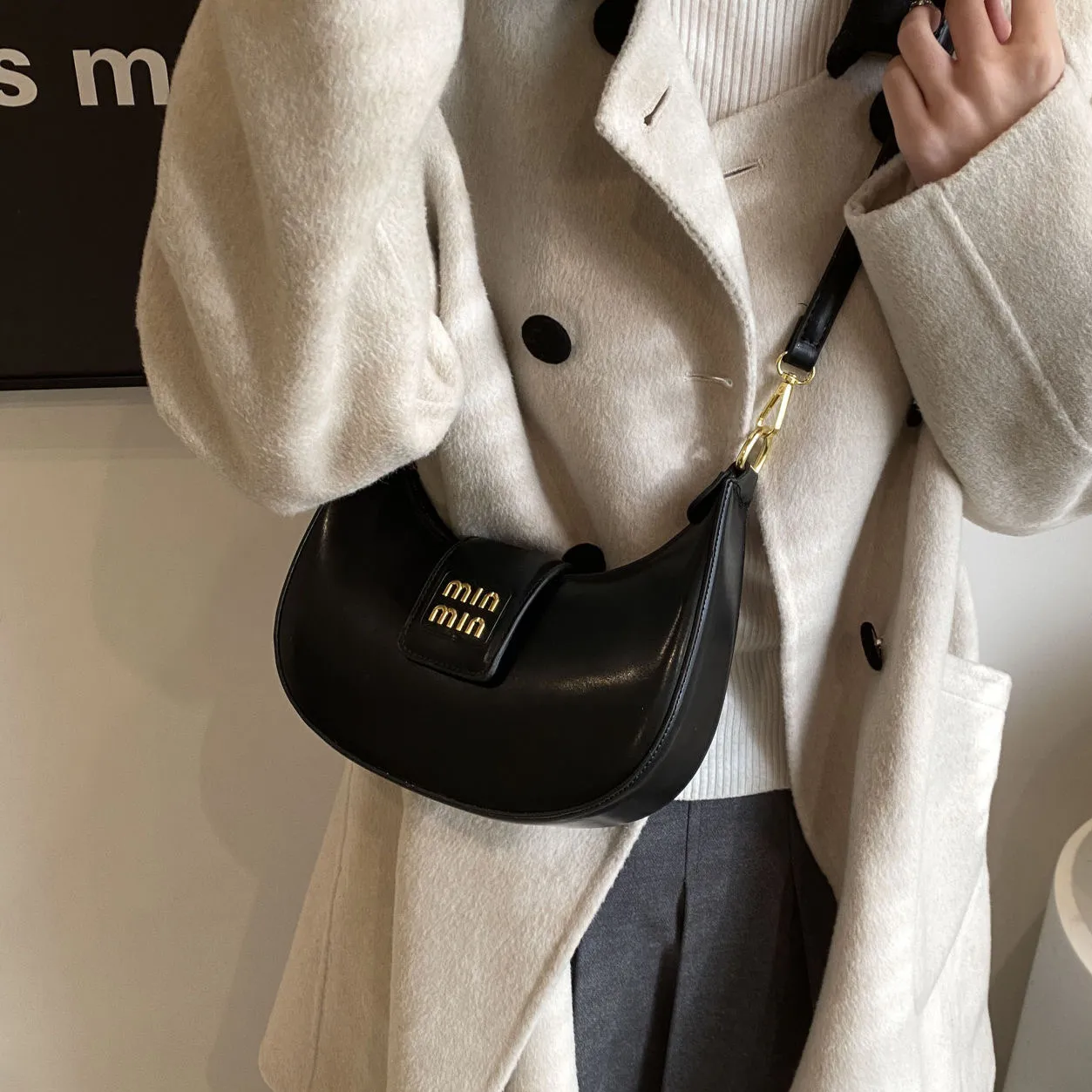 Designer Bags 2025 Shoulder Bags Handbags Tote Bags Luxury Bags Crossbody Bags Women's Fashion Classic Large Capacity Tote Fashion Ladies Crossbo