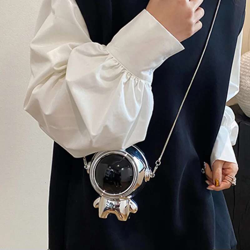 Creative Astronaut Shoulder Fashion Exquisite Space Gift New Personalized Acrylic Long Chain Gold Lady Mini Bag