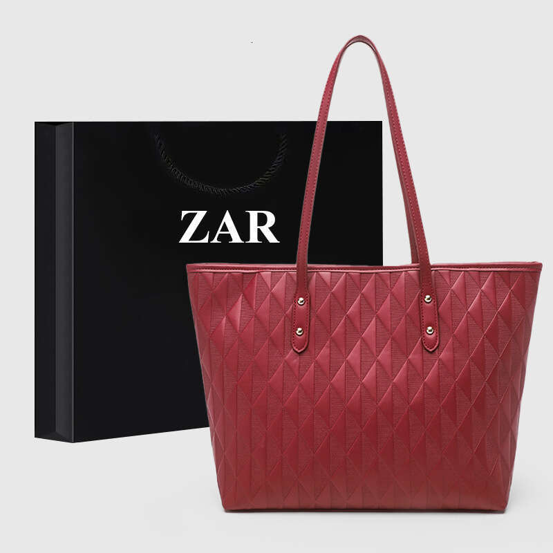 Women's Bags Designer Large Capacity Commuting Tote For Women New Handbag, High-End, Fashionable And Versatile Diamond Grid Shoulder Bag