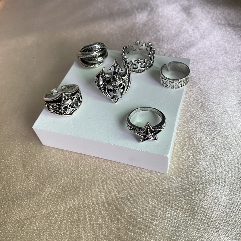 Punk Totem Skull Crown Ring 6-piece Set Personalized