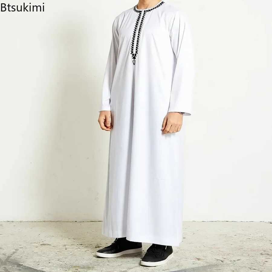 2025 Ethnic Style Mens Muslim Jubba Thobe Fashion Patchwork Embroidery Abaya Men Stand Collar Saudi Arab Kaftan Islam Long Robe X250514