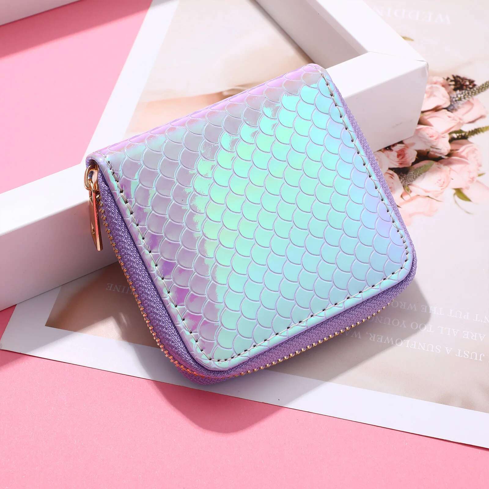 Zippered Closure Lightweight Fashion Small Coin Ladies Purse Women Wallet Card Holder Emed Surface Design