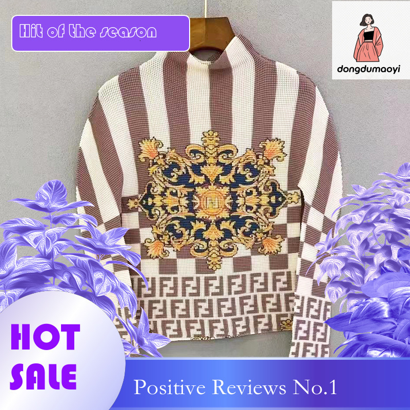 dongdumaoyi Elastic niche semi high neck slim fit long sleeved top with pleated print design T-shirt