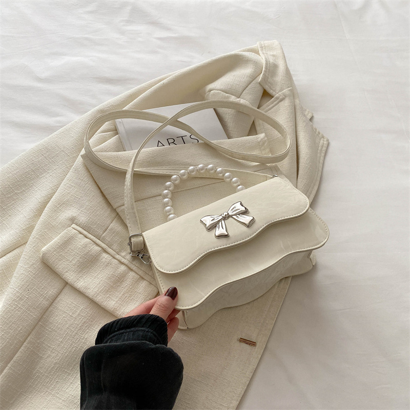 Free Delivery Designer Bag 2025 Fashion Pearl Handheld Stylish Solid Color Design Fresh Butterfly Texture Crossbody Bag Luxury Bag