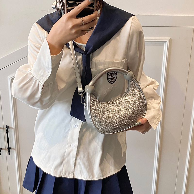 2025 New Free Delivery Designer's Bag Handheld Handbag Women's Trendy Fashionable Dumpling Bag High-end And Versatile Single Shoulder Crossb