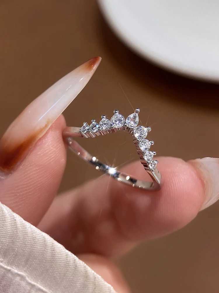 925 Sterling Silver Simplicity Classic V-Shed Water Droplet Ring For Women Engagement Wedding Luxury High Quality Fine JewelryXJ250514