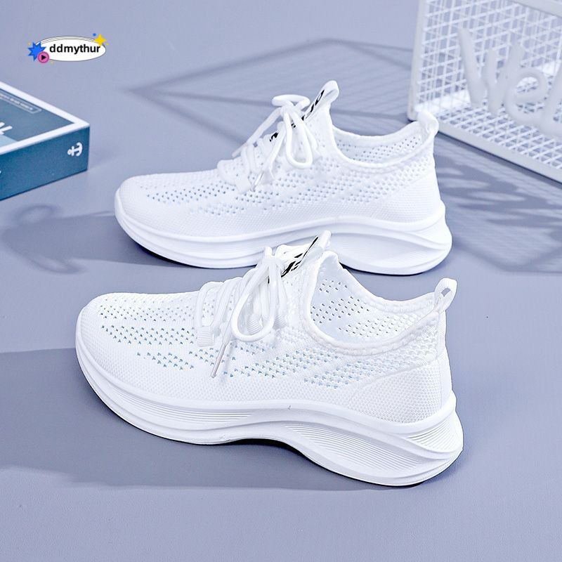 New summer breathable hollowed out sports with a casual, lightweight, and shock-absorbing surface for women. Non slip running soft soled mesh shoes ar