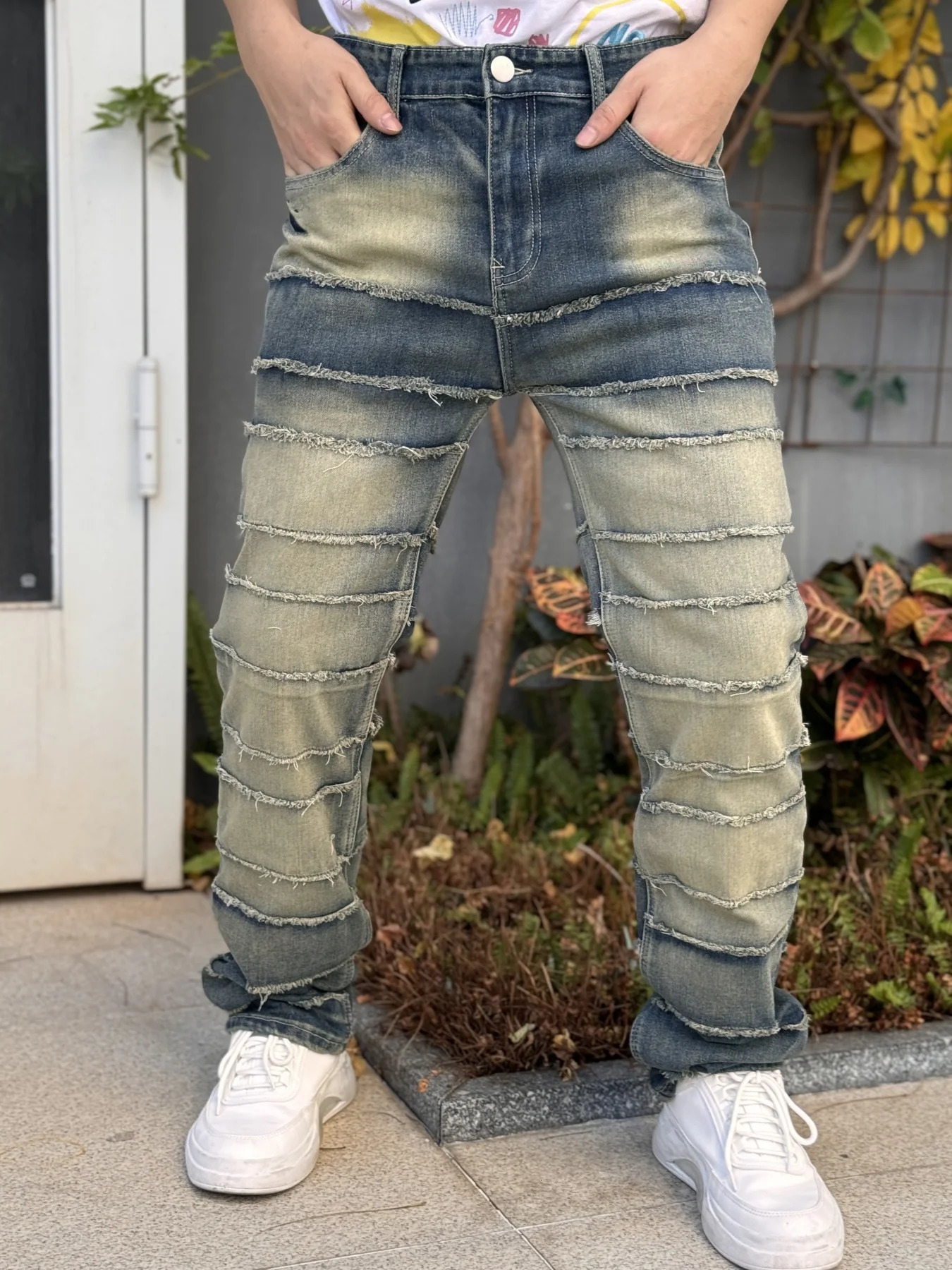 Retro Fashion Trendsetter Masterfully Distressed Mens Jeans With Unique Patchwork Decoration Leading Trendsetters 250514