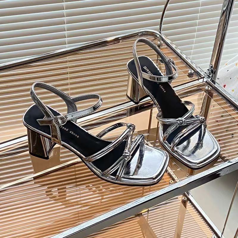Designer sandals French silver sandals for women in the spring of 2025, fashionable, thick and high-end shoes, with a temperament of one-piece high he