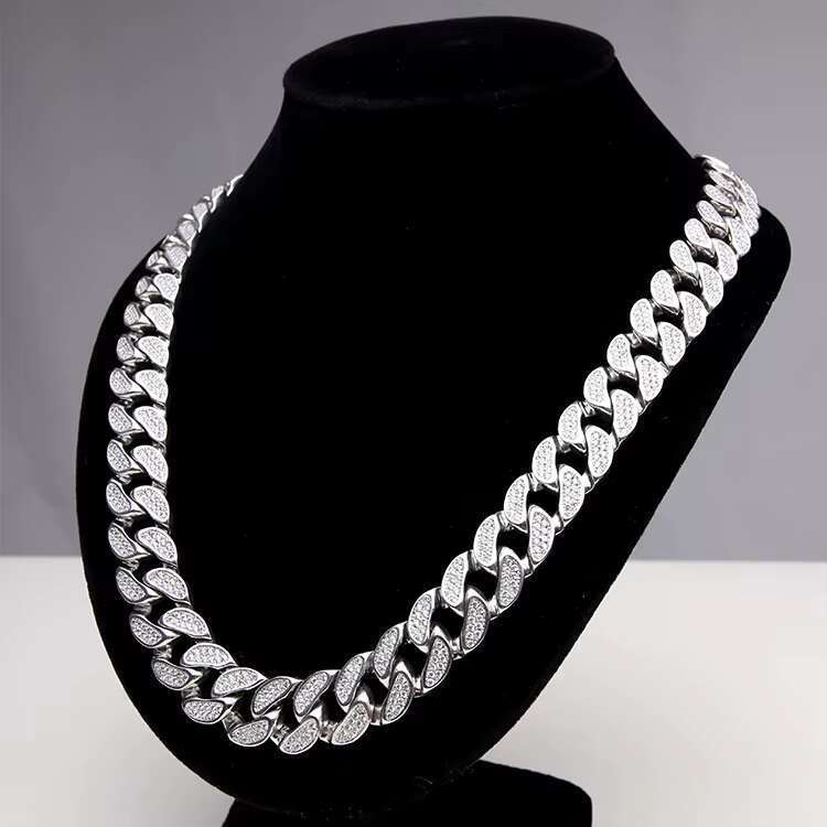 24 inch women in the cold palace, Miami necklace, hip-hop boy, carbon silica Bling pin, sier Cuban chain