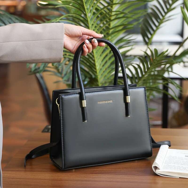 Spring 2025 PU Tote With Ed Detailing & Zipper Closure - Lightweight Adjustable Shoulder Bag For Commute/Daily Use