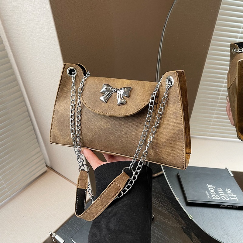 Free Delivery Designer Bag Bow Fashion Chain Shoulder 2025 Winter New Item Niche Design Versatile Ins Armpit Small Square Luxury Bag