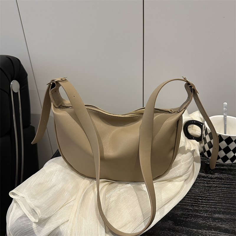 Solid Color For Women 2025 New Free Delivery Designer Bag New Model Internet Celebrity Simple Single Shoulder Underarm Soft PU Luxury Bag Crossbody Ba