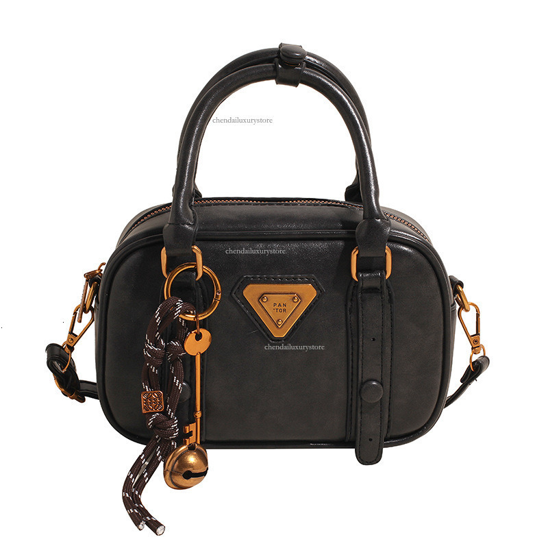 Fashion Women's Shoulder Bag Free Shipping Designer Bag Red New Multifunctional Metal Sequin Hand-held Small Square Bag Student Versatile Casual 