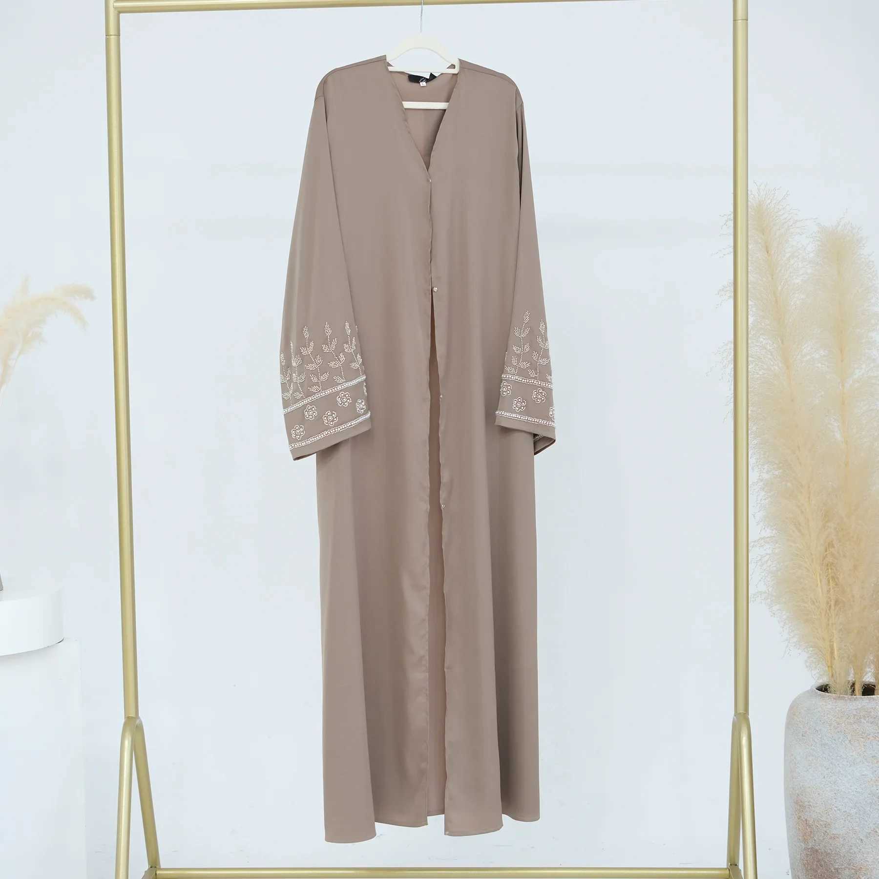 Ramadan Beads Abayas for Women Muslim Satin Maxi Dress Dubai Kaftan Turkey Robe Islam Clothing Eid Kimono Cardigan Ka Abaya X250514
