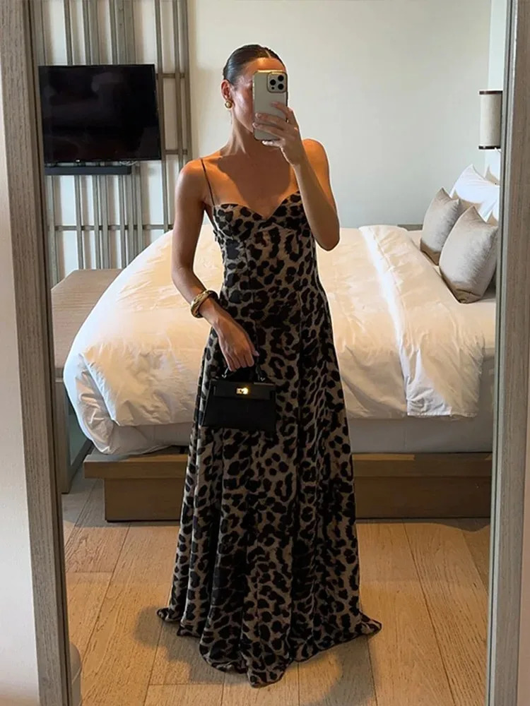 Sexy Leopard Slip Aline Long Dress Women Elegant Y2K Backless Tube Tops Floorlength Beach Vacation Robes Summer Lady Dresses 250514