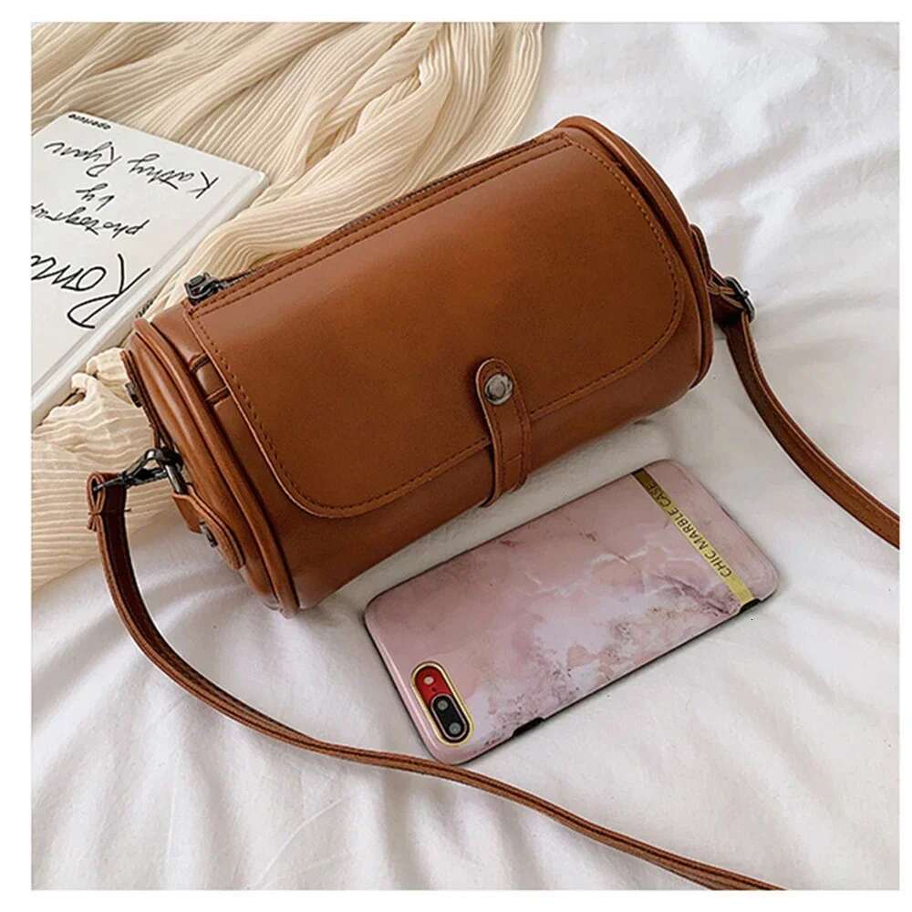 Fashionable Retro Large Capacity Cylindrical PU Leather Single Shoulder Crossbody Bag