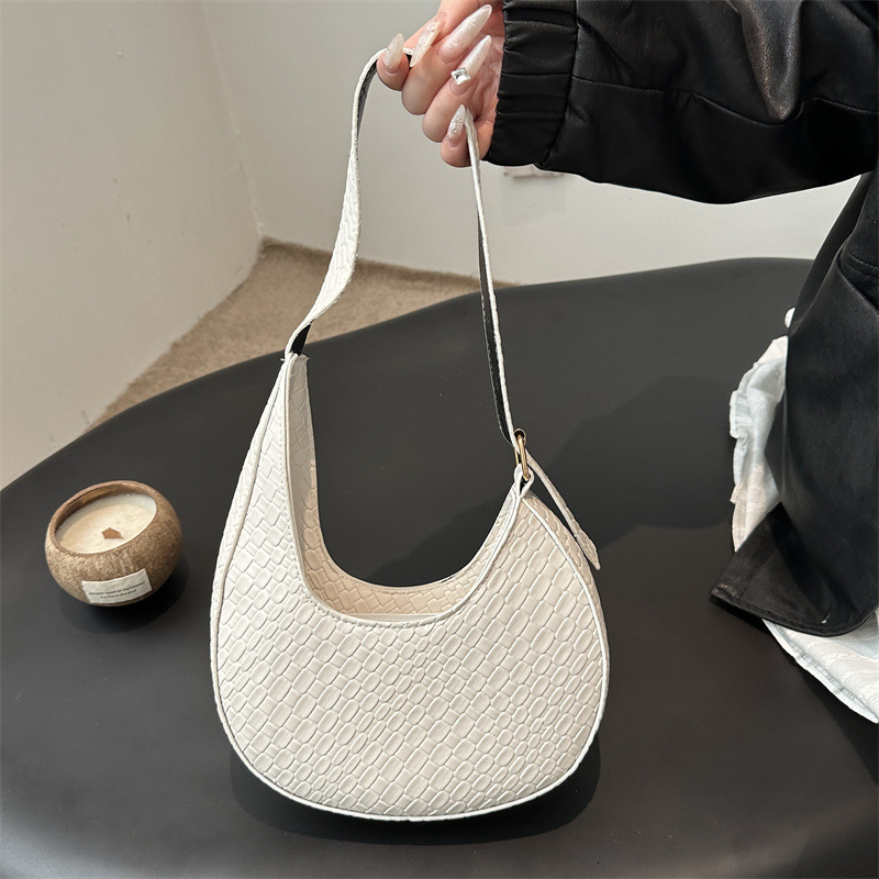 Elegant Simple New Free Luxury Bag Delivery Designer Bag Woven Pattern Handbag For Women In 2025 Versatile Stylish Crescent Bag Fashionable And Popula