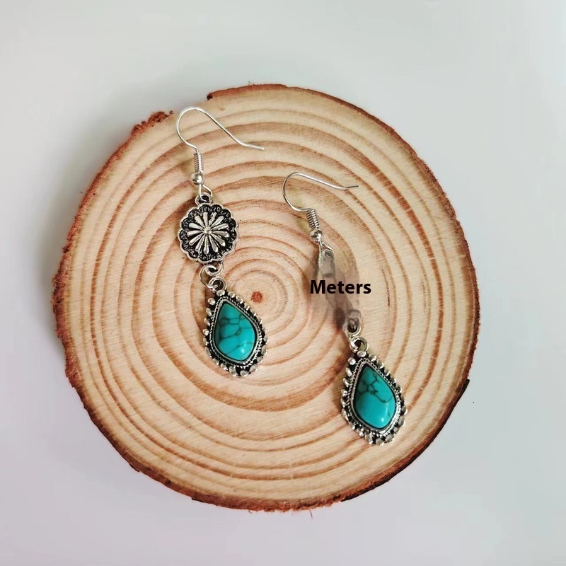 Hot selling Bohemian carved turquoise long and earrings with exquisite tassels