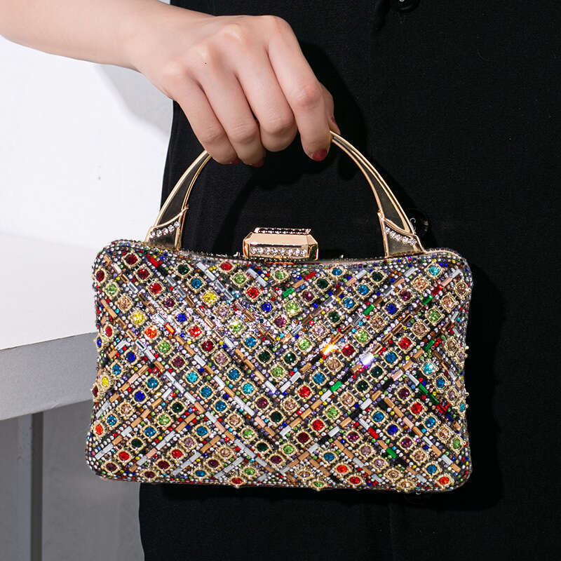 Design a dinner European and American retro banquet handbag, high-end feeling, dia inlaid women's bag, 2025 new casual versatile fashion