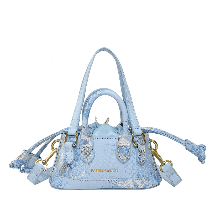 Designer Pack Premium Delicate Room Golden Snake Pattern Portable Small Square For Women New Fashion Versatile Lipstick Powder Shoulder Bag Free Shipp