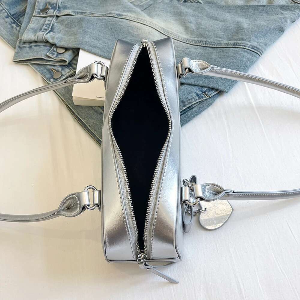 Women PU Underarm Fashion Solid Color Elegant Hobo Bag Zip Closure with Heart Pendant Stylish Shoulder Purse
