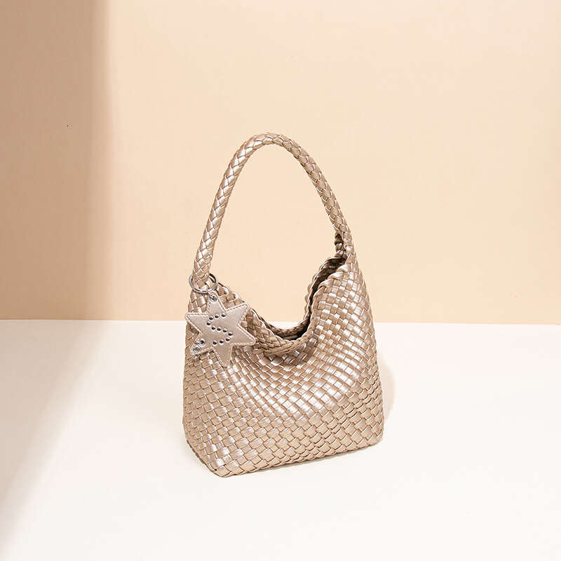 Tote Bag Live Streaming New High End Versatile Champagne Gold Woven Tote For Women Large Capacity Commuting Bucket Bag Hand Held Shoulder Bag KQ