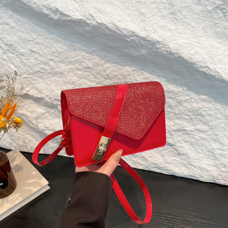 French Texture Casual 2025 Trend New Free Delivery Designer Bag Luxury Bag New Simple Buckle Fashionable Design Crossbody Single Shoulder Small Square
