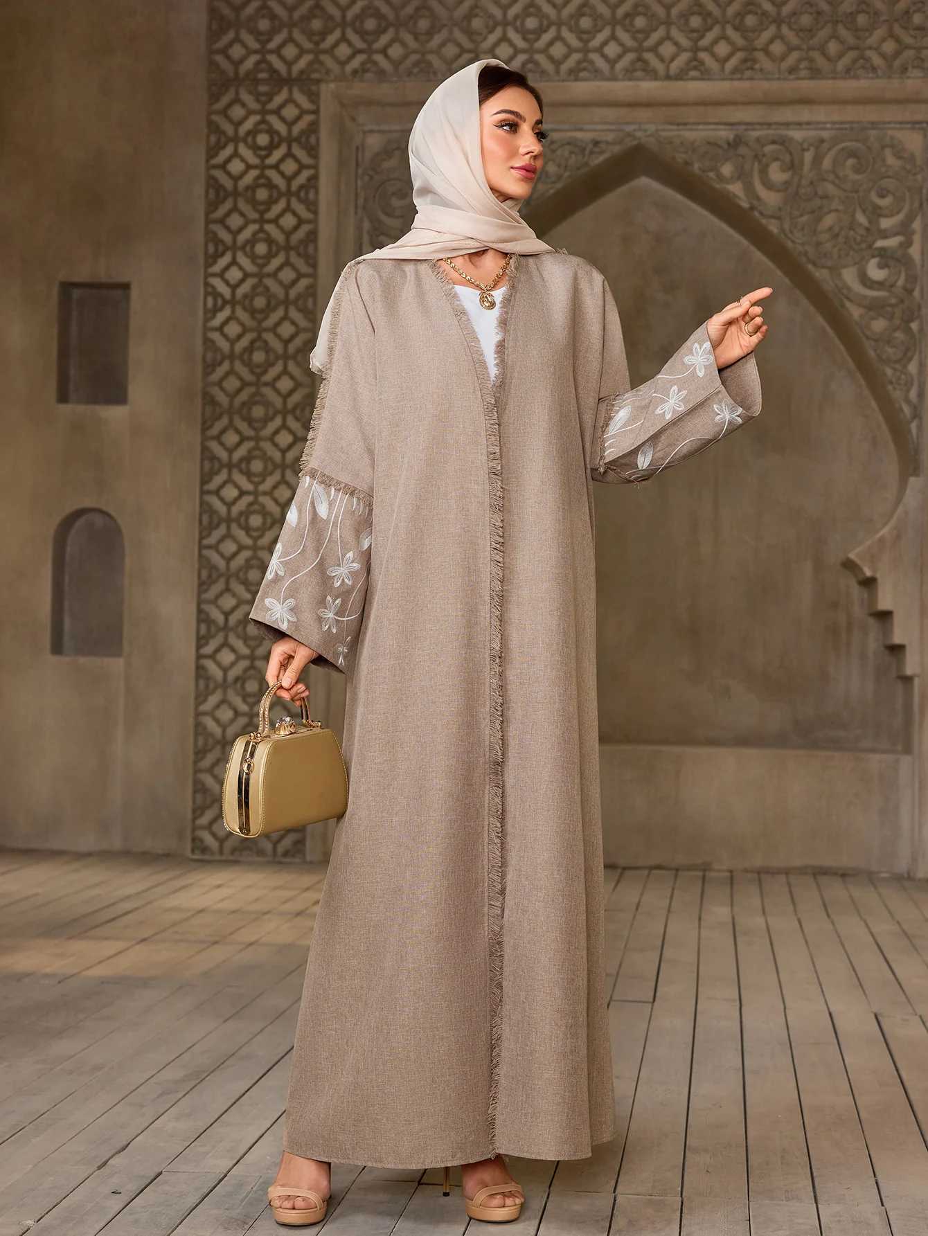 New Khaki Abaya for Muslim Ladies Fringed Edges and Floral Embroidery for Everydayin Oman and Other Middle East Countries X250514