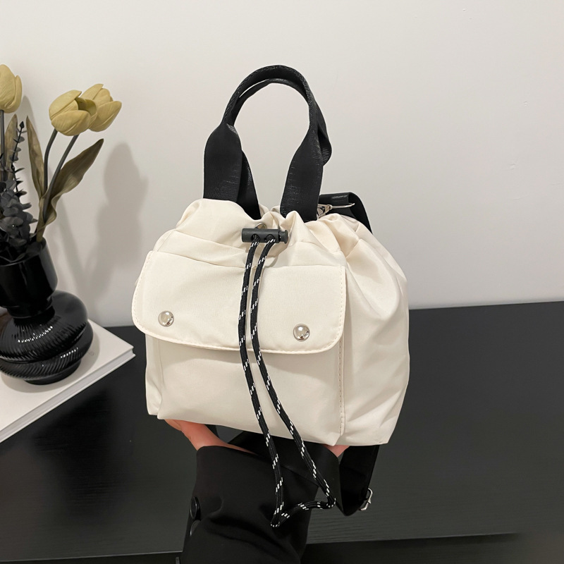 Color Blocked Armpit Women's Luxury Bag New 2025 Fashionable Texture Casual Shoulder Crossbody New Free Delivery Designer Bag Small Square Bag Tr