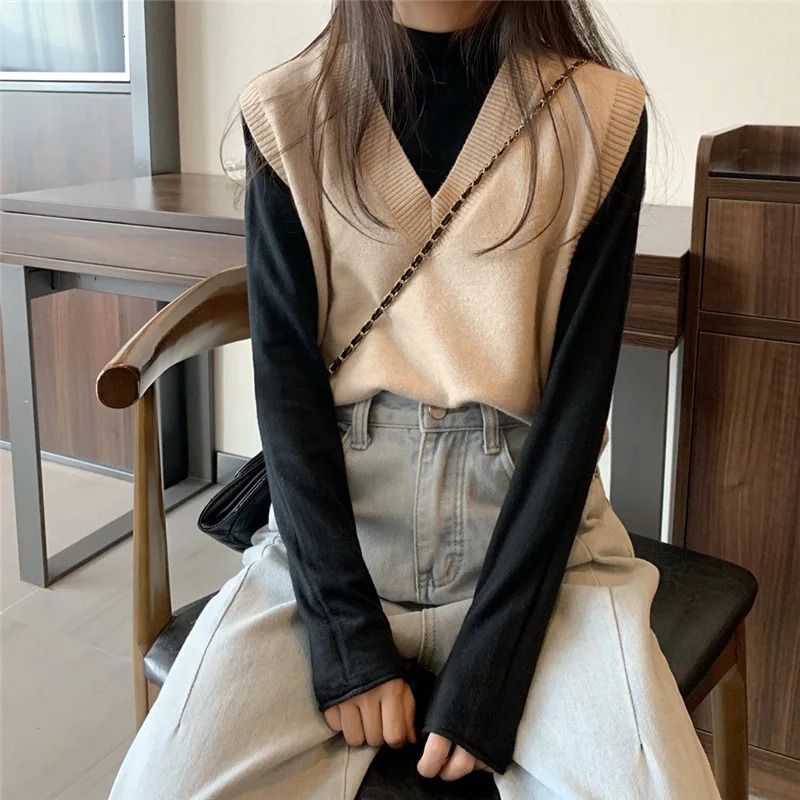 Women Knitted Sweater Vest Spring Autumn Short Loose Vintage Sleeveless Girls VNeck Pullover Tops Female Outerwear 250506
