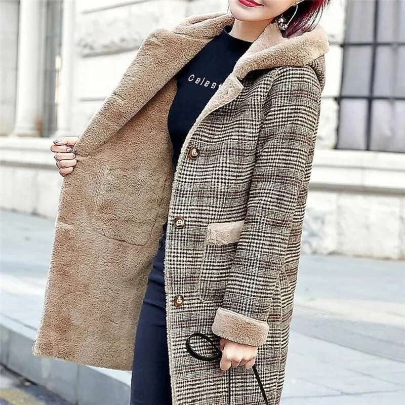 Winter New Women's Outerwear Skin Hair One Body Veet Add Thick Keep Warm Jacket Medium Long Hooded Woolen Coat