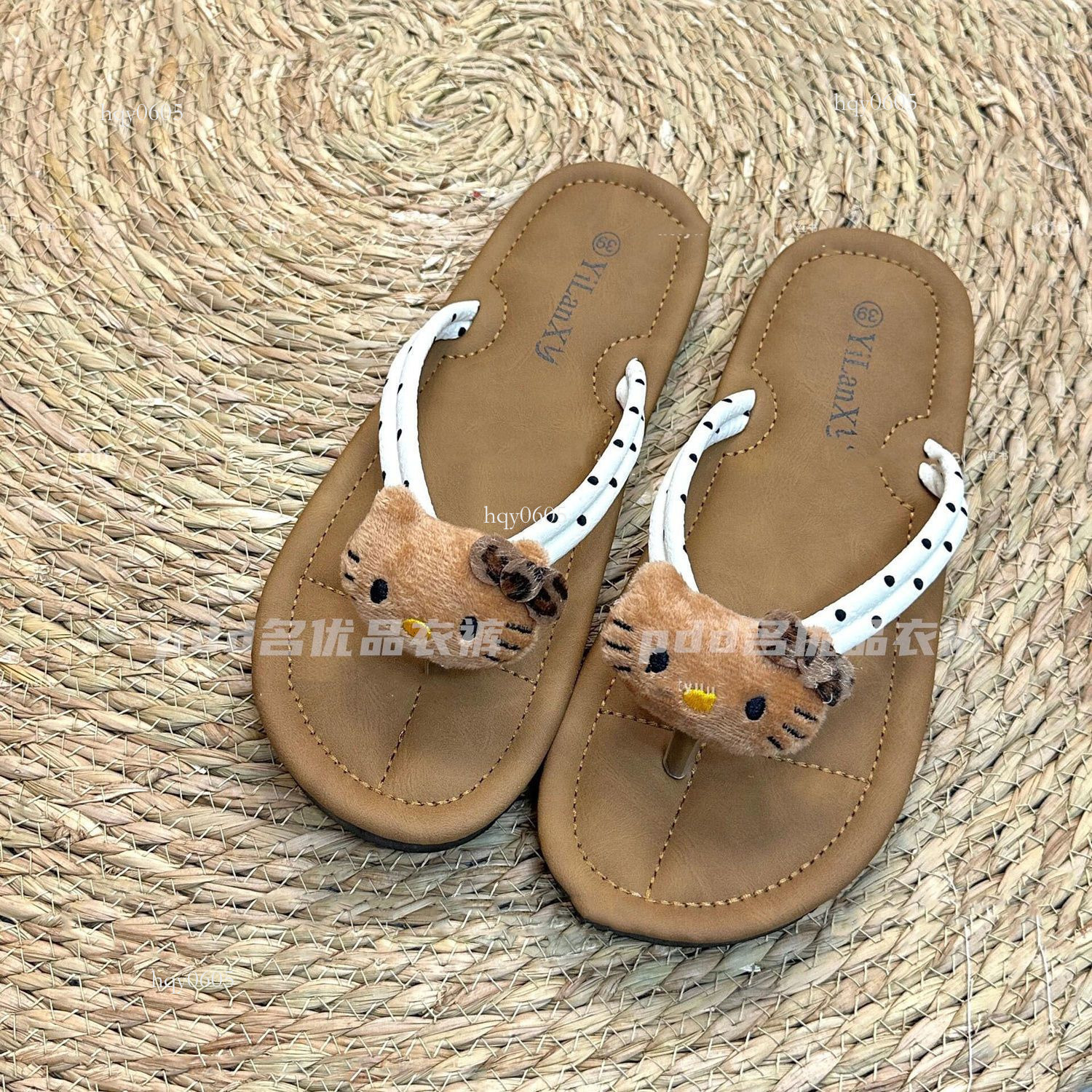 Top brand high-quality new free designer shoes, super soft and durable flat shoes, sweet and classic polka dotsHello Kitty slipperswith plush new fash