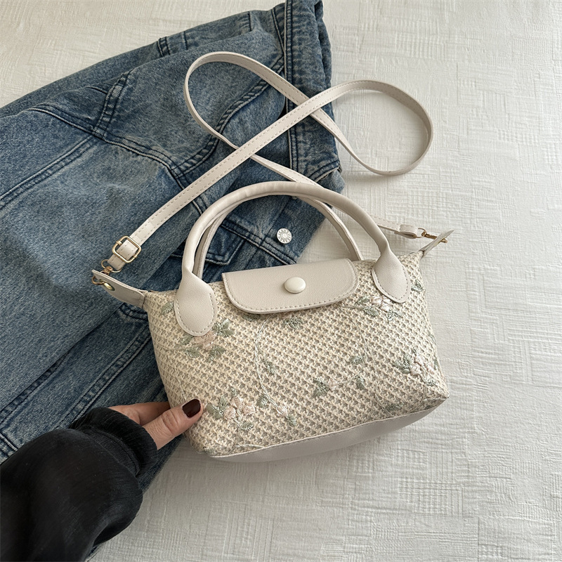 High Quality New Style Free Delivery Designer Bag Woven Fashion Korean Version Soft Handbag 2024 Spring Multifunctional Women's Slanted Western S