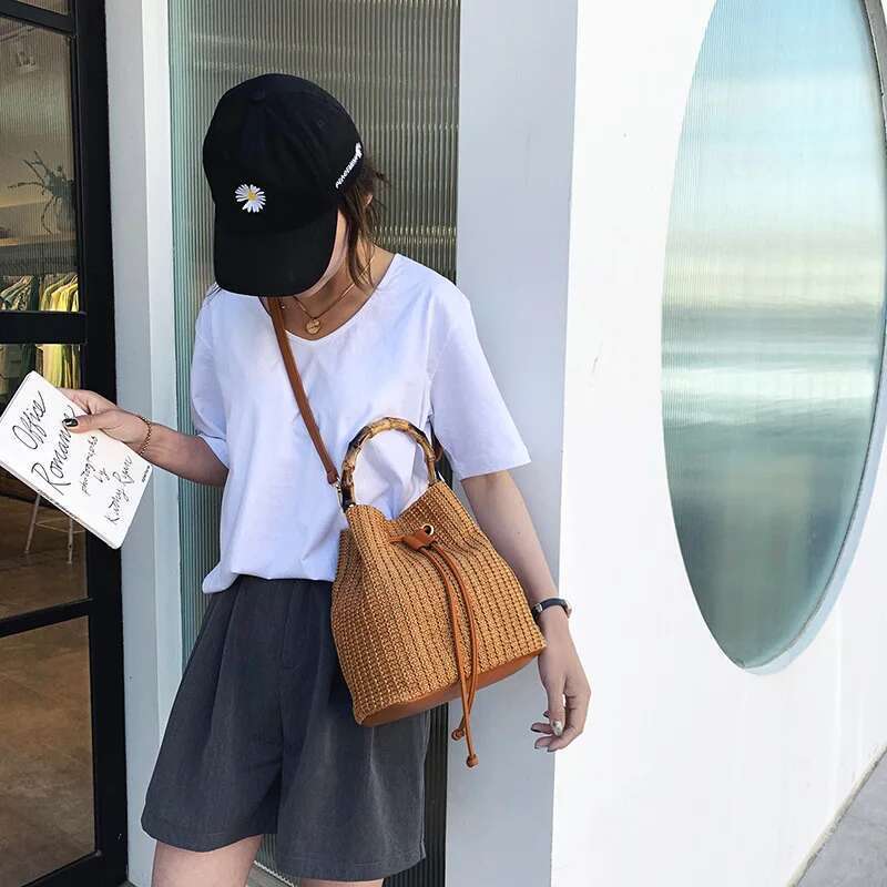 New Women's Bohemian Crossbody Bag Drawstring Straw Woven Bucket Bags Female Rattan Wicker Bamboo Handle Beach Handbags