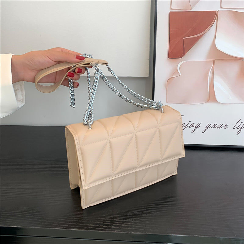 Free Delivery Designer Bag Small 2025 New Trendy Korean Version Foreign Style Lingge Chain Embroidered Thread Small Square Mini Crossbody Shoulder Lux