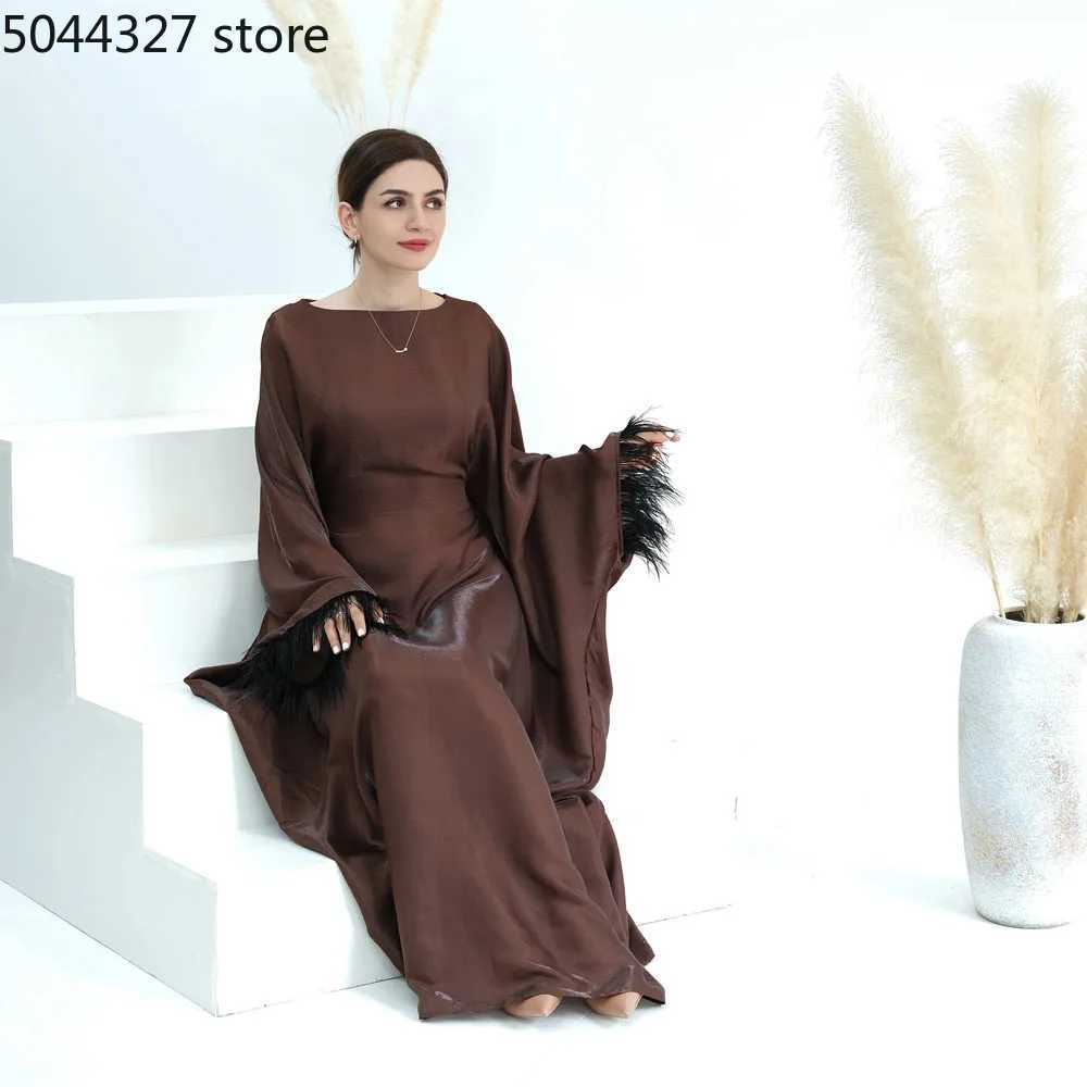 Closed Abaya Slves with Feather for Muslim Women Luxury Abayas Dress Islamic Clothing Saudi and Dubai X250514