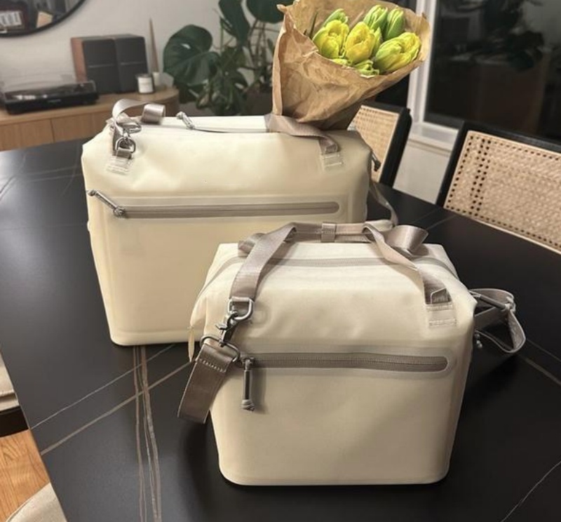 US Warehouse Lunch Bag Box All Day Julienne Mini Soft Cooler 10-Can Recycled Polyester Cooler 12-Hour Cooling Travel Cooler Bags Light Pink