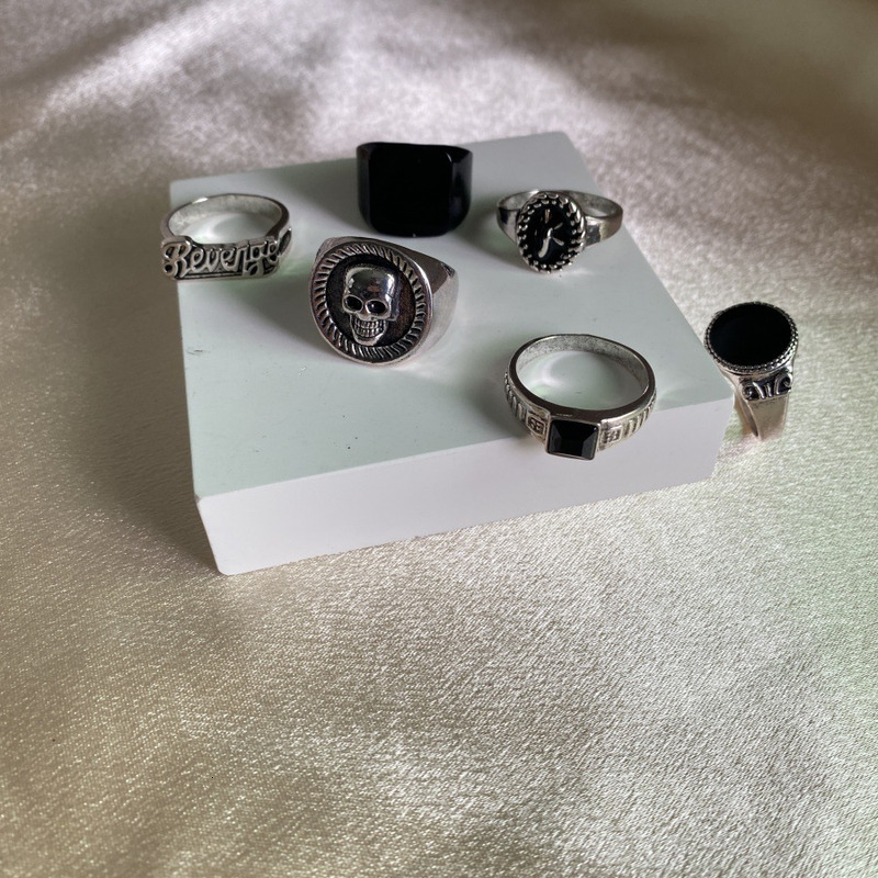 Hot selling new black personalized fashionable skull letter ring 6-piece set