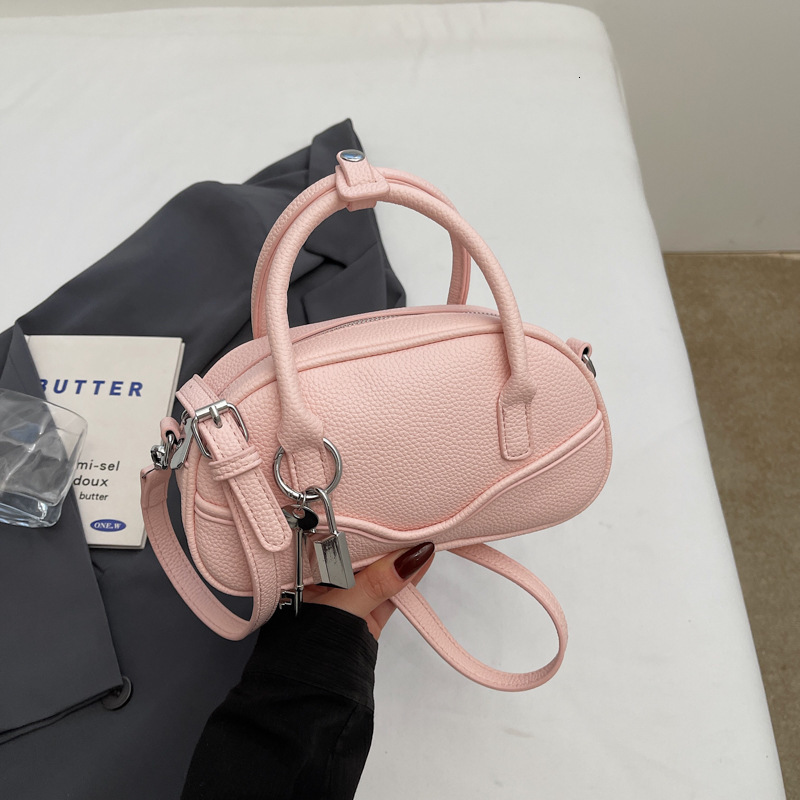 2025 new designer bag, fashionable and niche design, portable bowling, 2025 new temperament, Korean commuting crossbody bag, atmospheric retro tempera