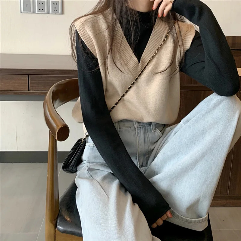 Women Knitted Sweater Vest Spring Autumn Short Loose Vintage Sleeveless Girls VNeck Pullover Tops Female Outerwear 250506