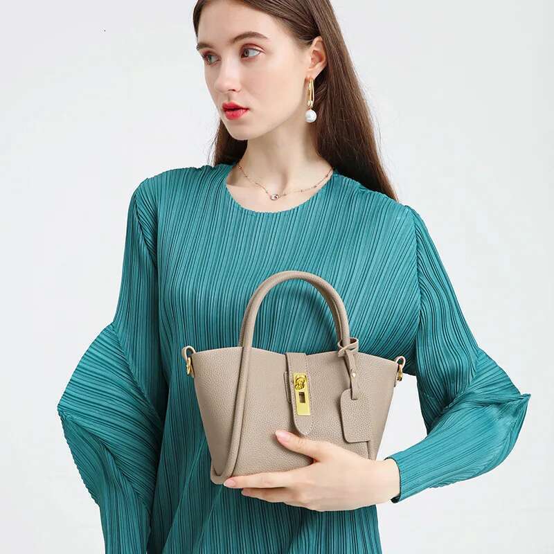 Women's Genuine Leather Bucket Top-Handle Bags Fashion Basket Cowhide Bag Women Crossbody Handbag