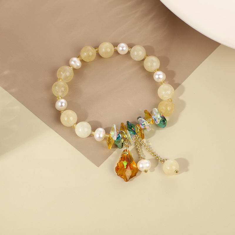 Japanese Korean pearls, fashionable simple women's countryside style, slightly luxurious bracelets, creative and elegant temperament accessories