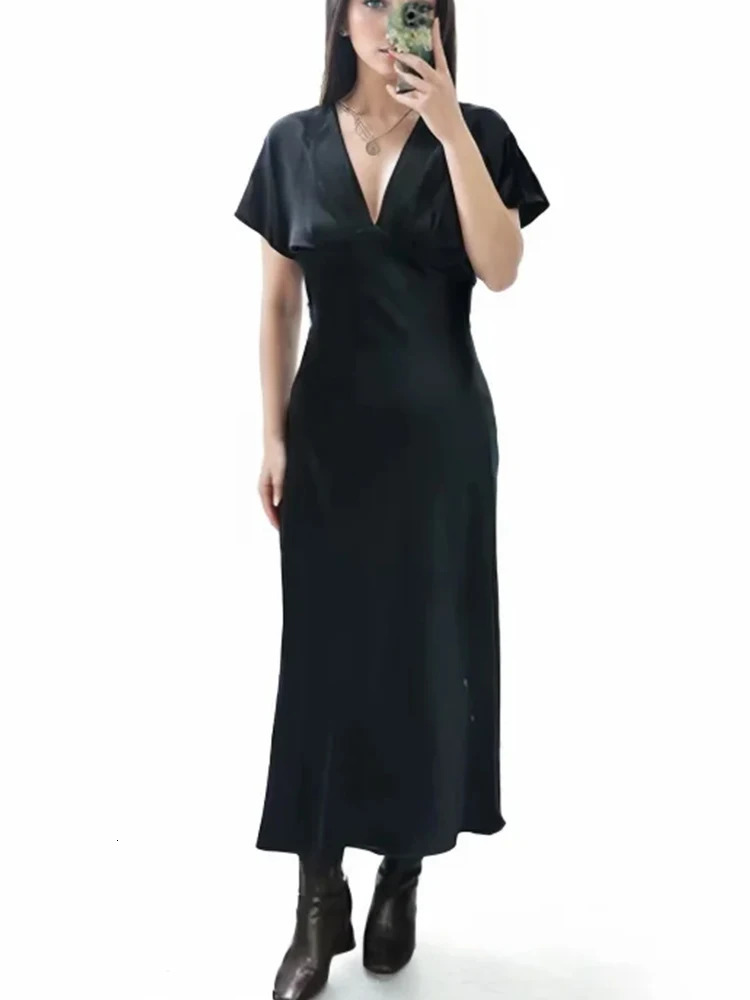 Womens Dresses Summer Elegant Fashion Slim Vneck Street Holiday Long Dress Young Women Chic Comfortable 250514