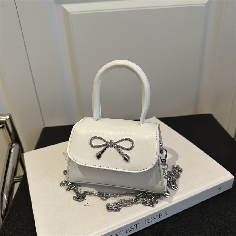 Pink Handheld Bow For Women 2025 Luxury Bag New Summer Single Shoulder Crossbody Bag Niche Fashion New Free Delivery Designer Bag Cute Small Square Ba