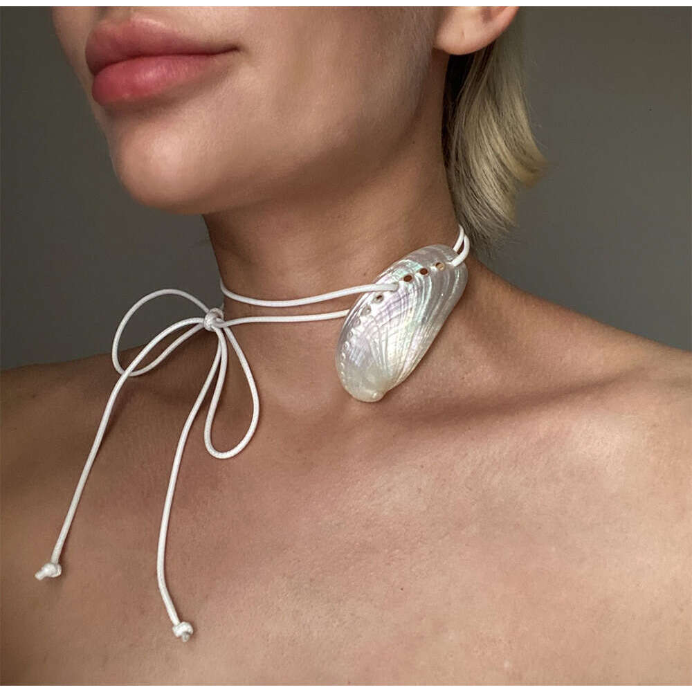 Exaggerated natural shell patchwork collarbone chain ocean style on holiday necklace