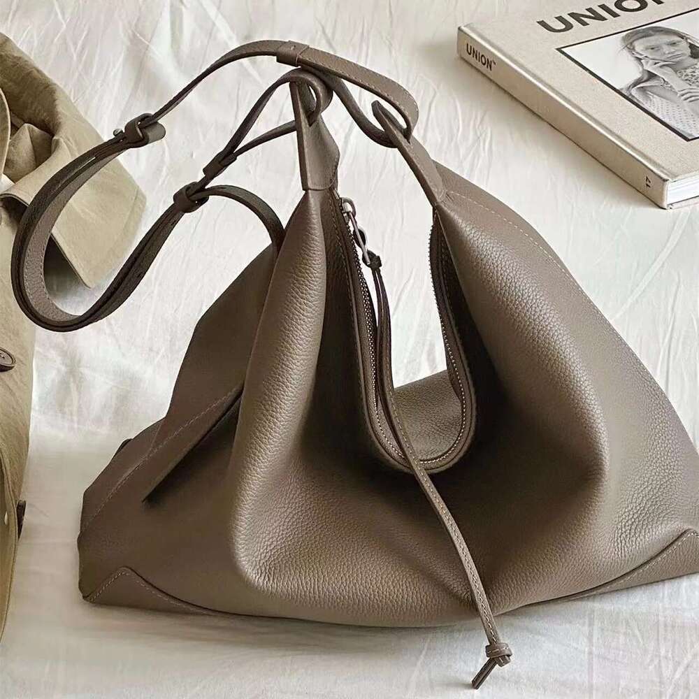 New High Quality Genuine Leather Large Capacity Tote Shoulder Bag