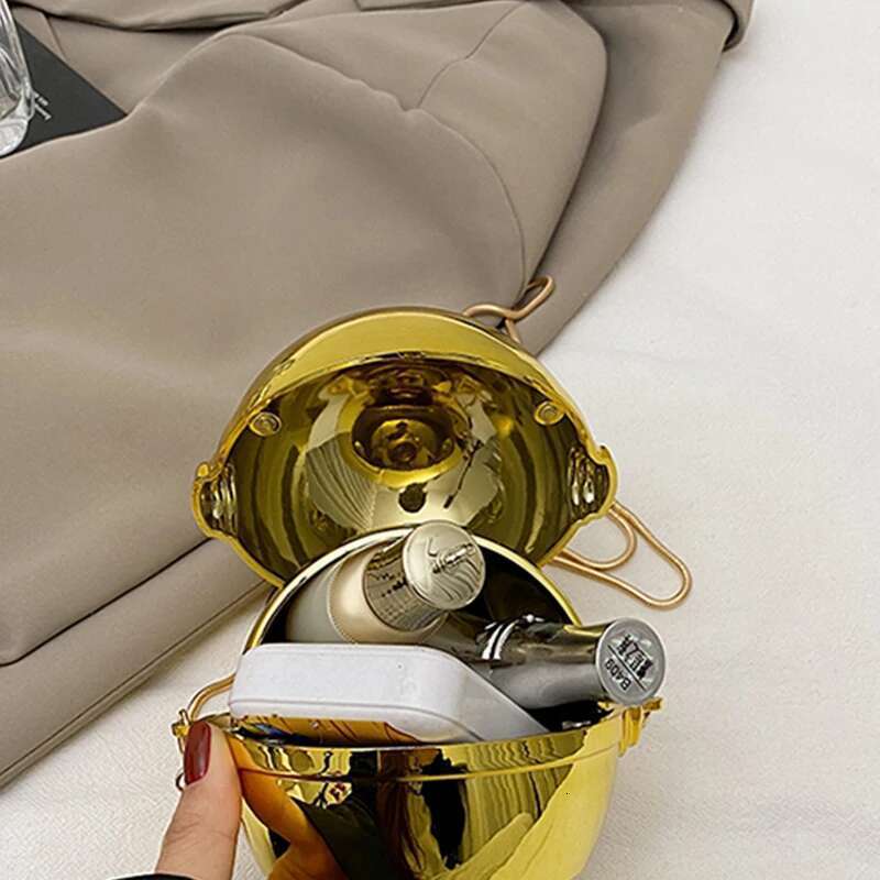 Creative Astronaut Shoulder Fashion Exquisite Space Gift New Personalized Acrylic Long Chain Gold Lady Mini Bag