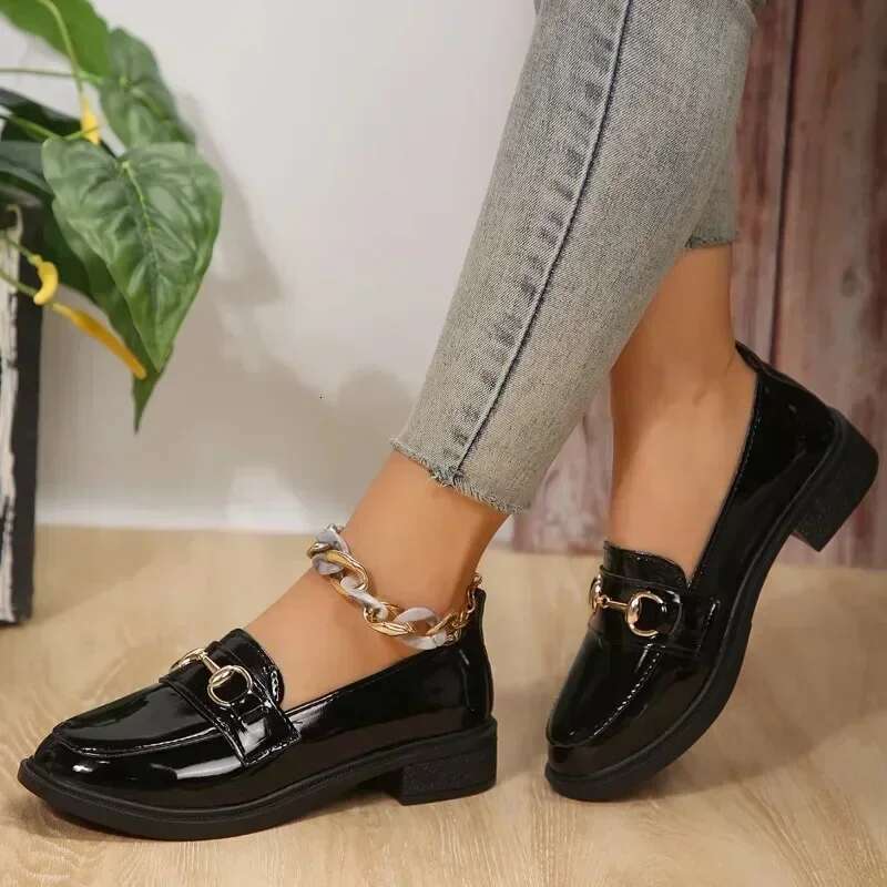 Women's Flat LoafersRetro Round Head Small Leather Shoes Soft Sole Foreign Trade Large Size Trend atos Baratos Liquidaci...
